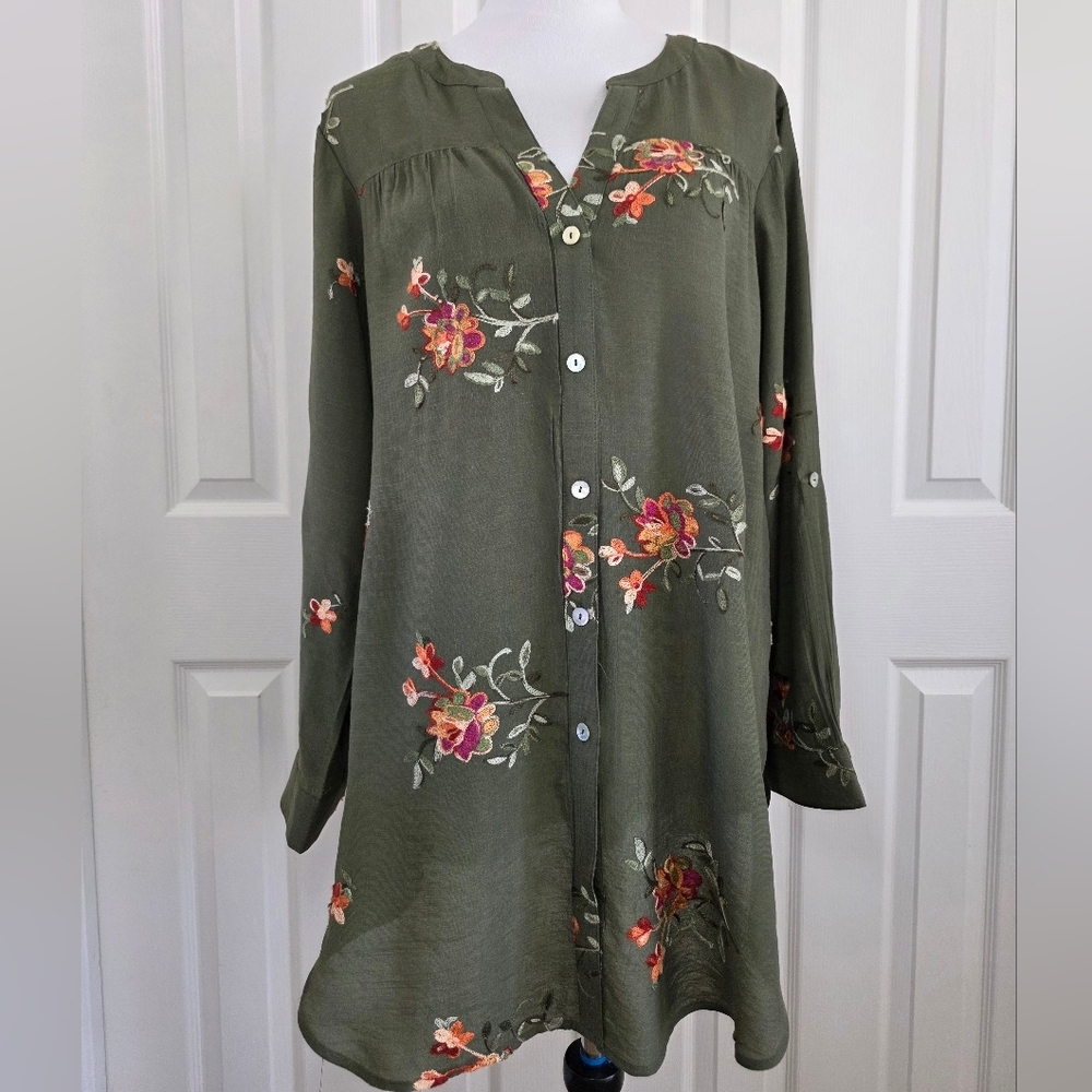 Fig & Flower Embroidered Tunic Top Boho Floral Long Sleeve Blouse- New SZ 1X - Picture 2 of 11